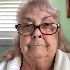 Meet your Posher, Pamela